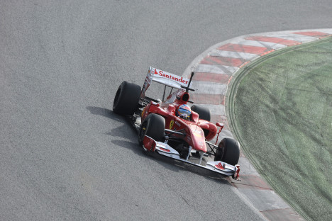 Alonso under testarbejdet i Barcelona